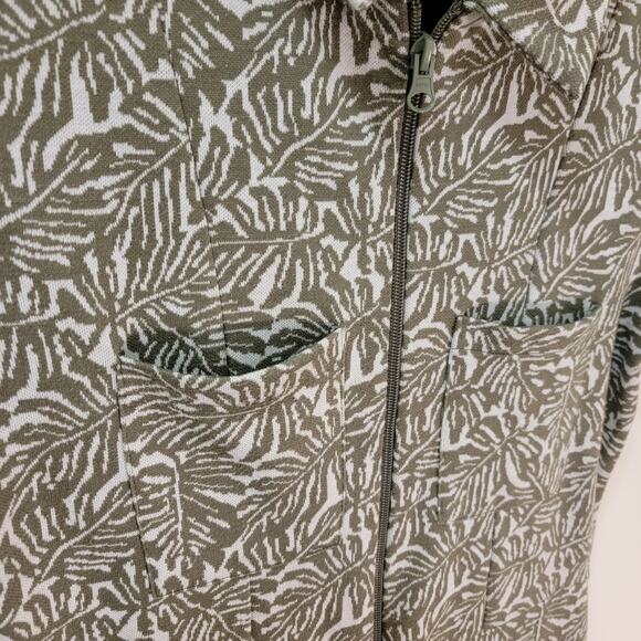 Free People Ellie Zip Front Palm Print Jumpsuit in Color Moss Size Small - Picture 6 of 12